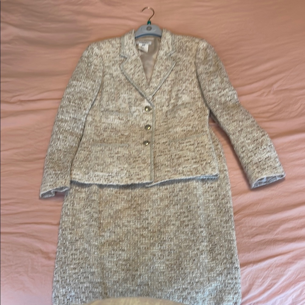 Cream Gold Tweed Women's suit